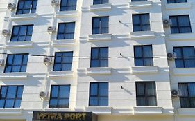 Petra Port Hotel